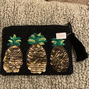 Black Beaded Pineapple clutch